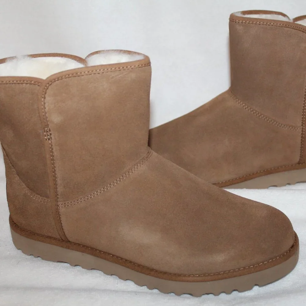 NIB UGG CORY MINI SUEDE SHEARLING LINED ANKLE BOOTIES‎ BOOTS CHESTNUT